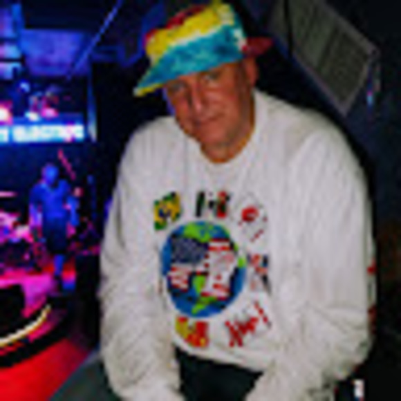 Meet your Posher, Lawrence - Picture 2 of 12